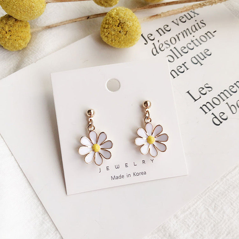 Daisy drop korean earrings