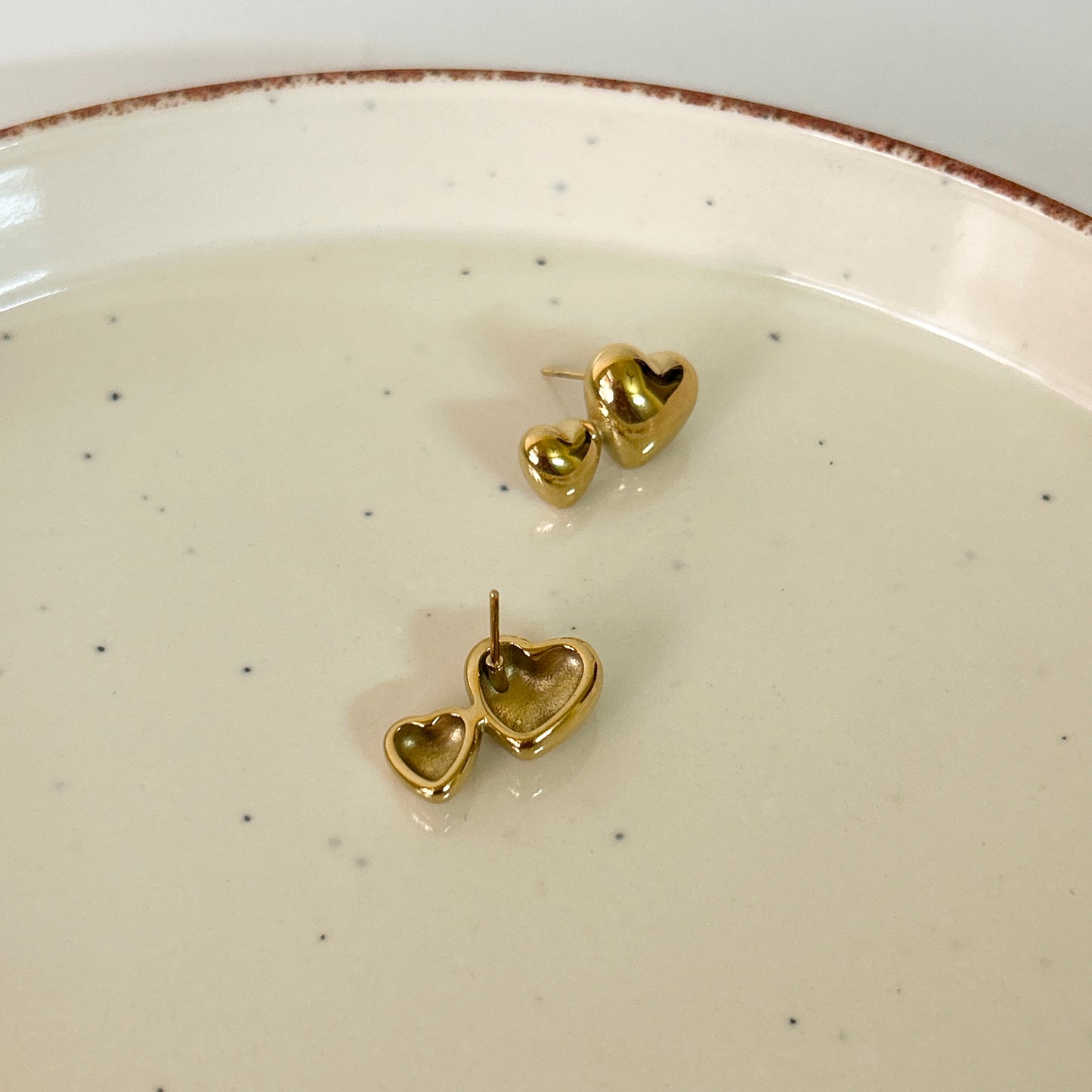 Dual heart studs