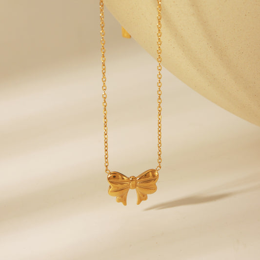 Bow pendant necklace