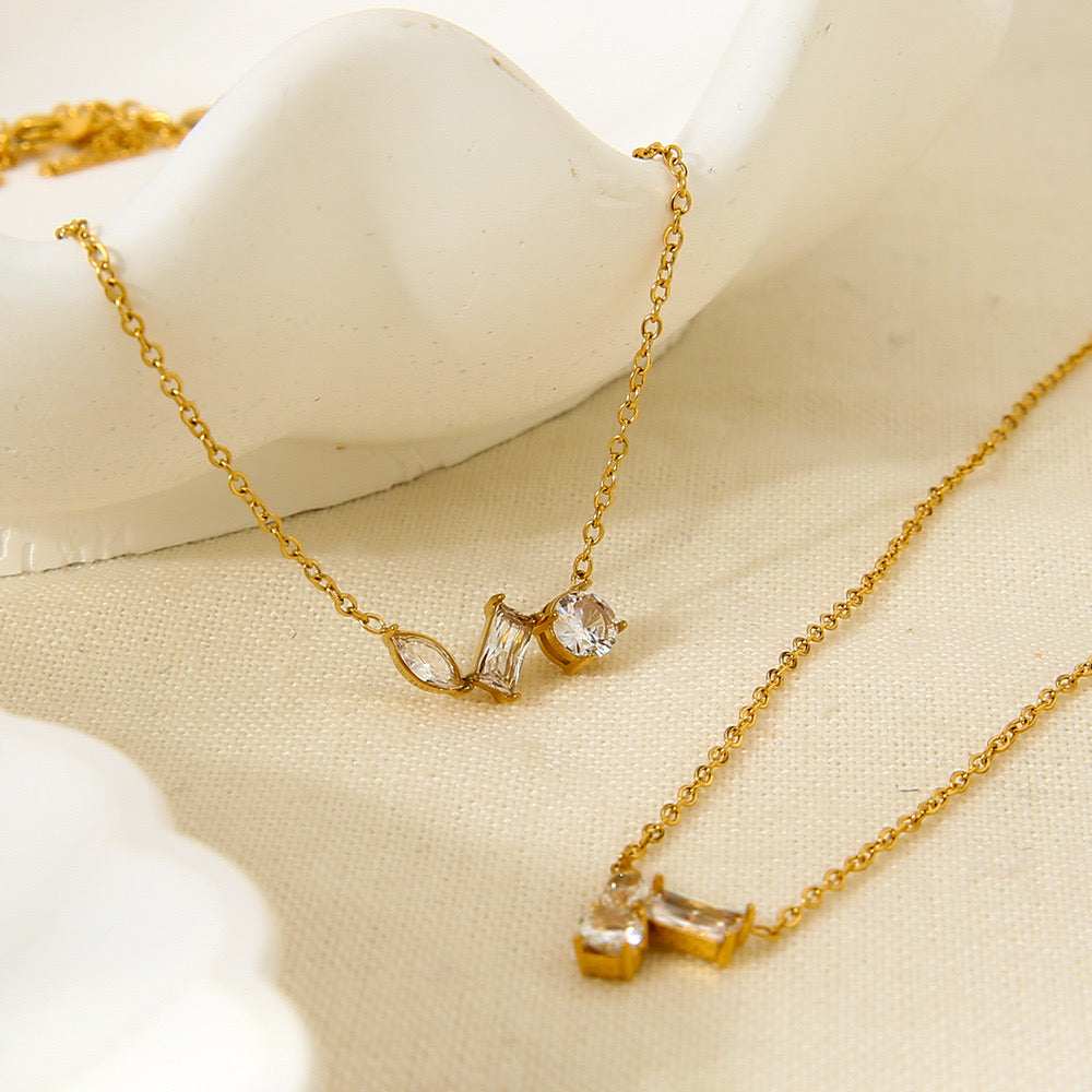 Cosmic necklace