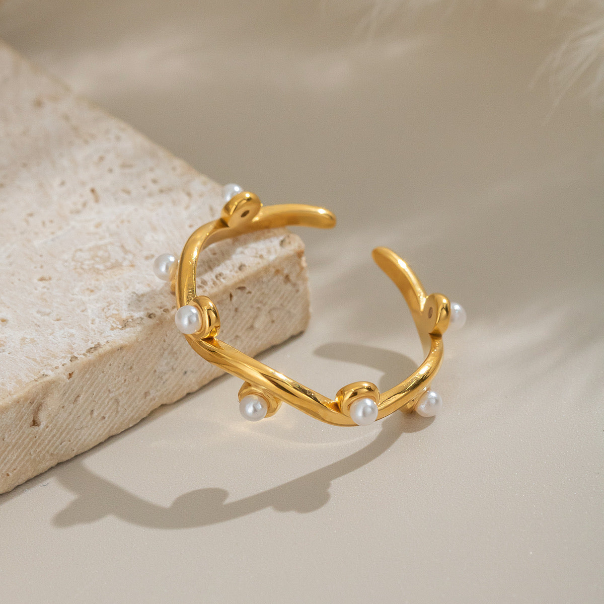 Grace pearl ring