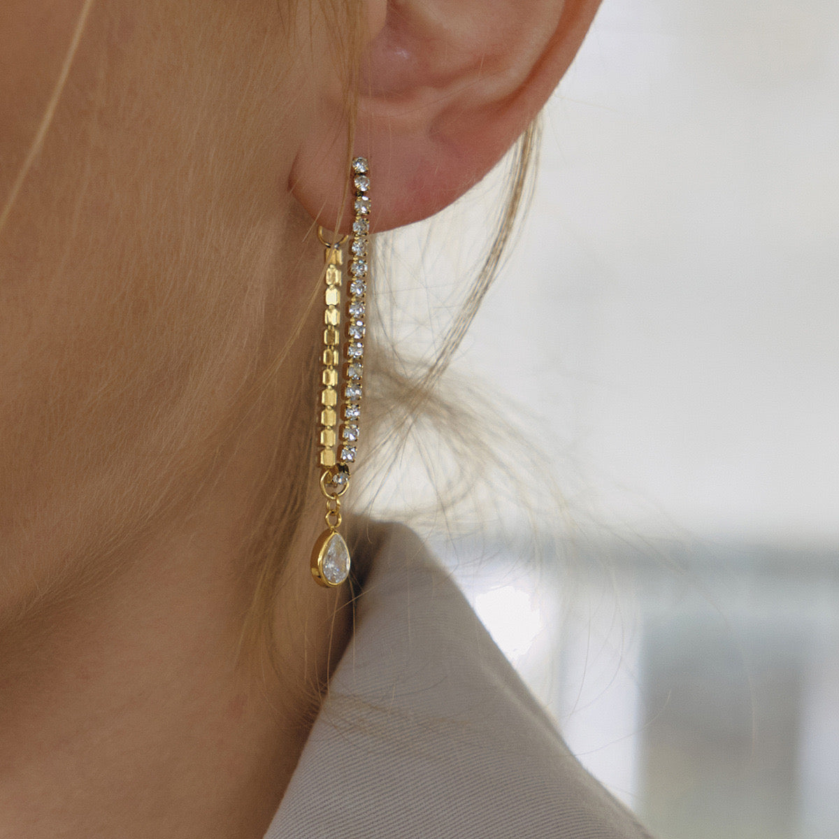 Teardrop tennis earrings