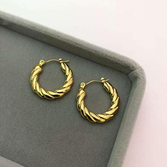 Twisted hoops