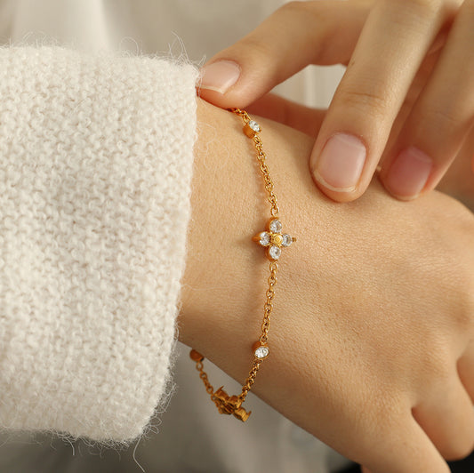 Flora 4 petal bracelet