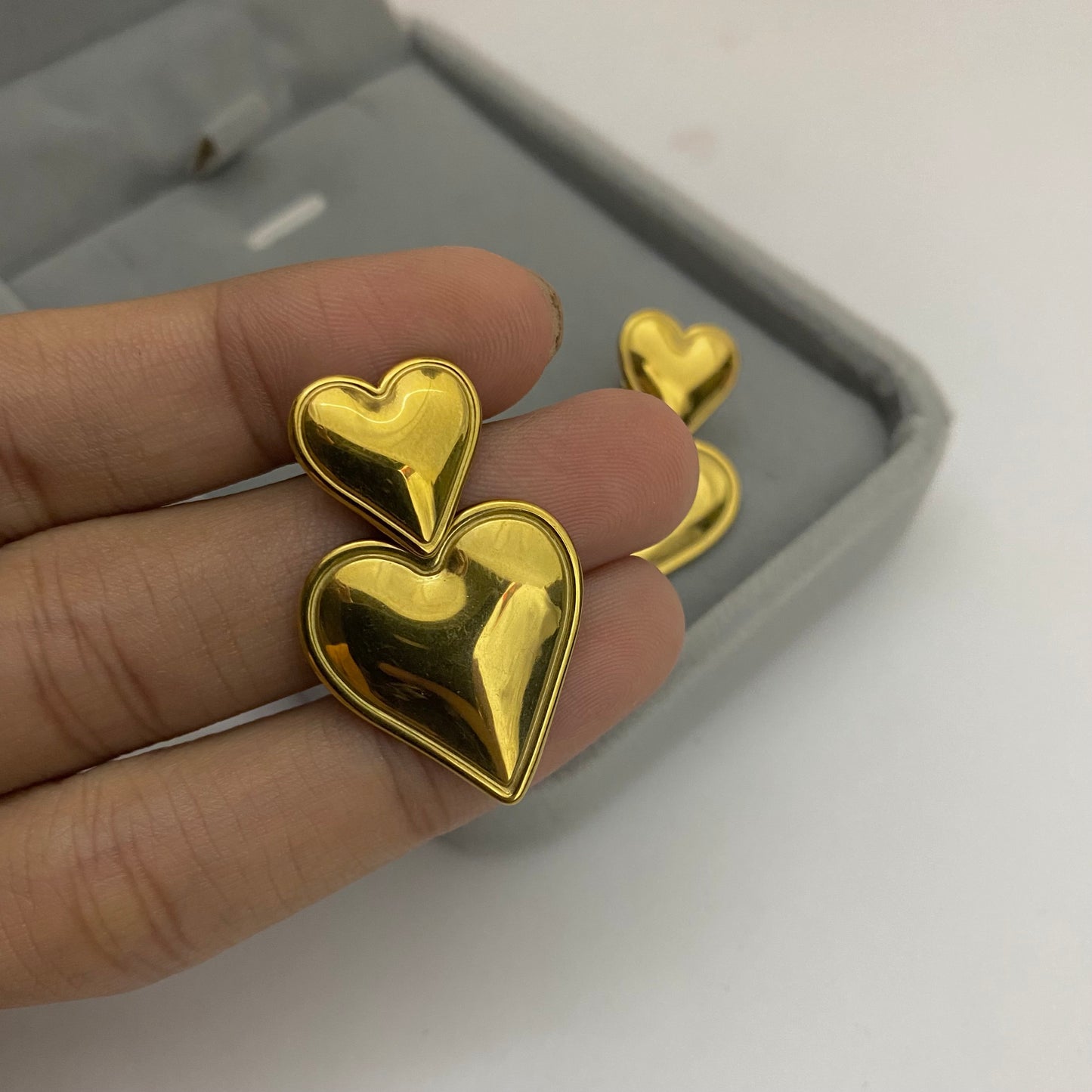 Dual heart earring (length-3.2cms)