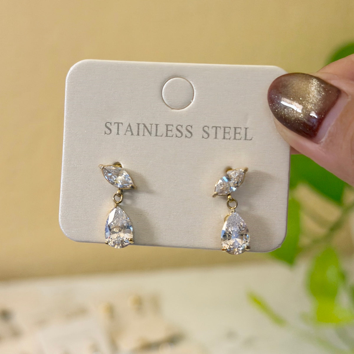 Kayla drop earrings