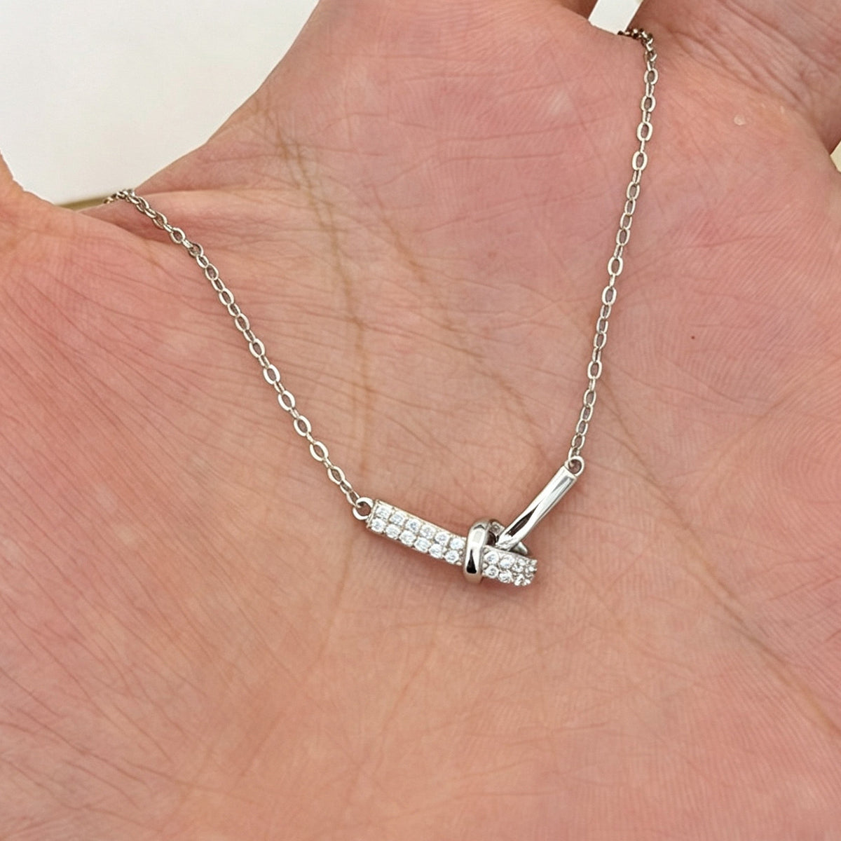 Knot silver necklace