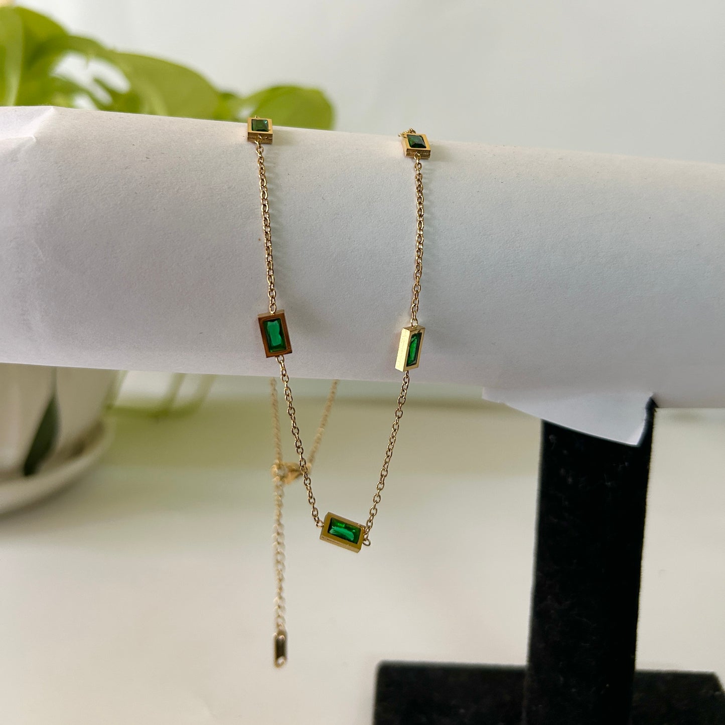 Green rectangle necklace
