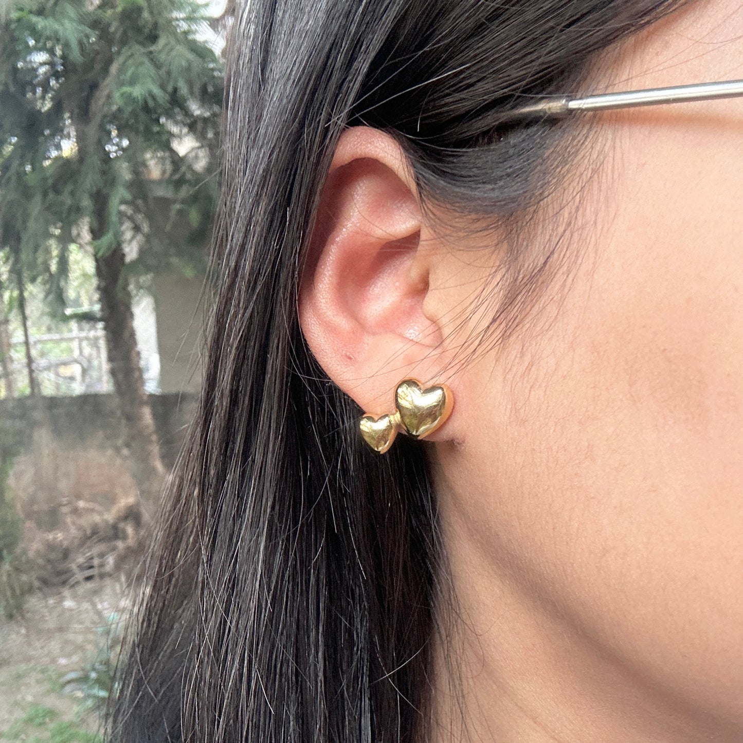 Dual heart studs