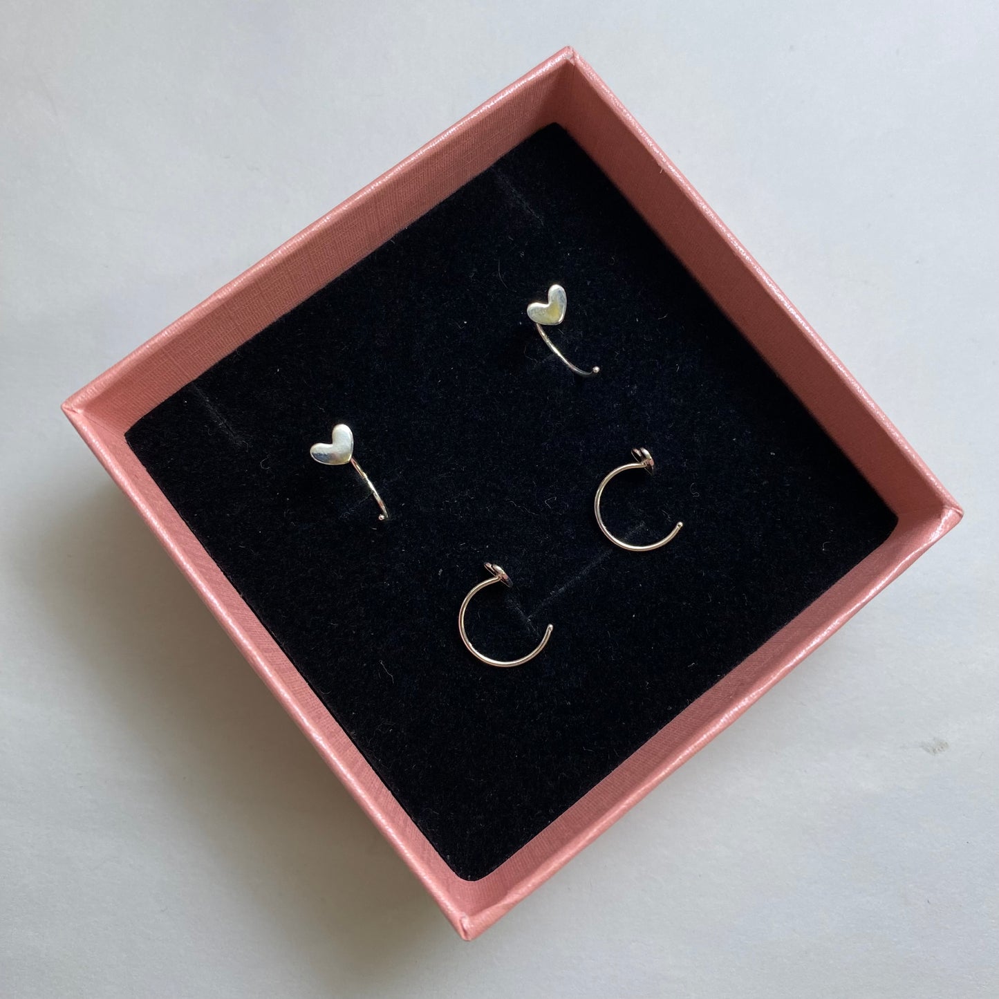 Ear studs (Silver 999)